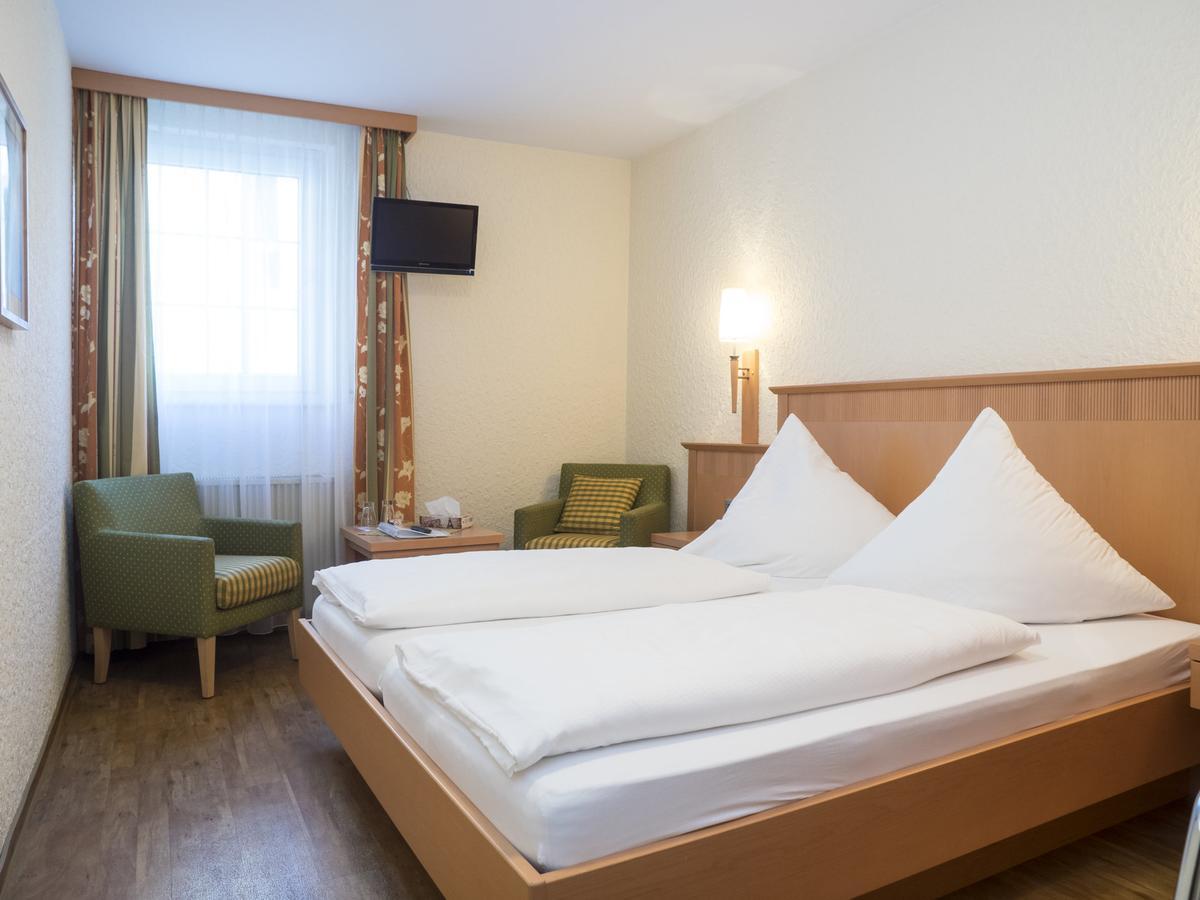 Weingutshotel Piesporter Goldtroepfchen エクステリア 写真